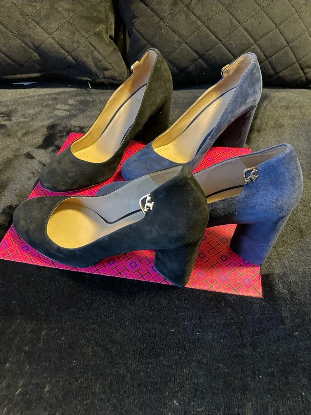 2 pairs Tory Burch Suede Round-Toe Pumps in Black and Blue 8.5 size